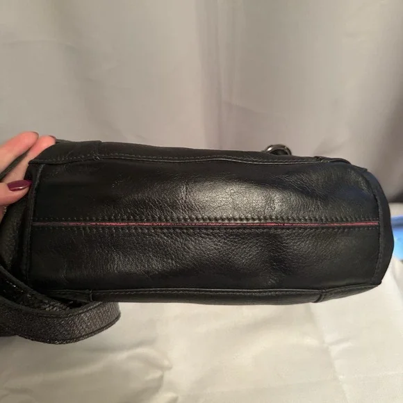 Hammitt Los Angeles Daniel Large Black Leather Crossbody Bag Purse Metallic - Picture 4 of 16